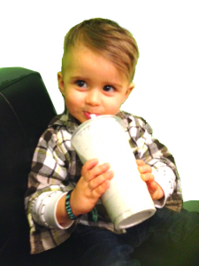 kid-w-smoothie